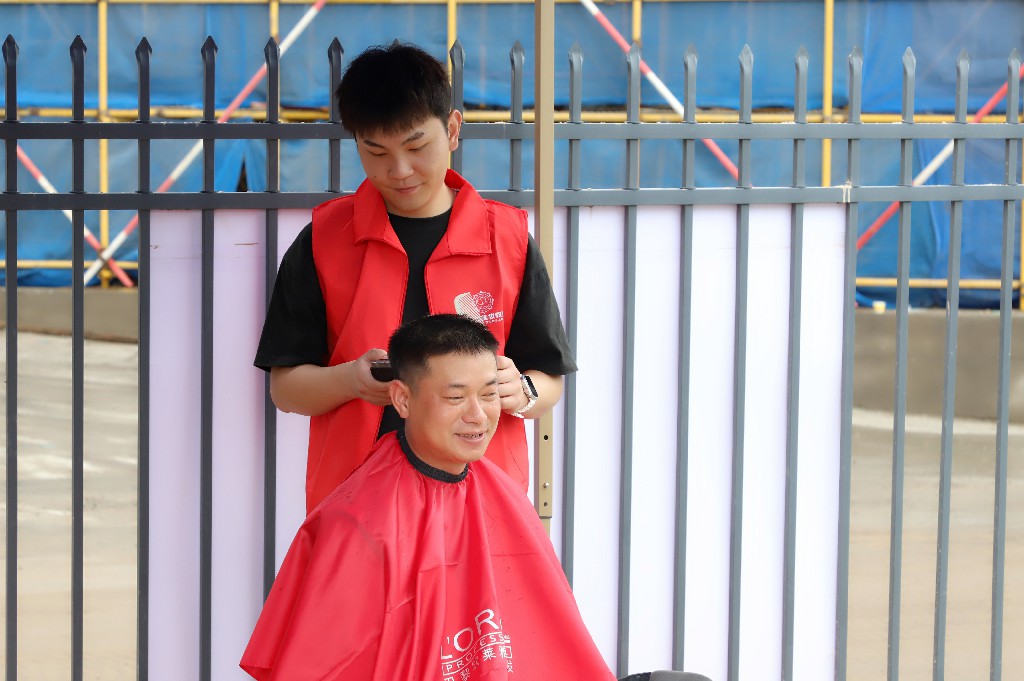 “心系職工 情暖五一，致敬最美勞動(dòng)者” ——集團(tuán)開(kāi)展“五一”國(guó)際勞動(dòng)節(jié)送溫暖活動(dòng)(圖9)