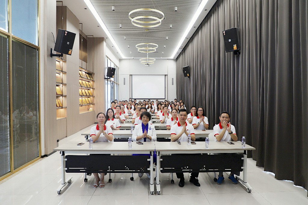 銘記歷史 捍衛(wèi)和平丨集團(tuán)組織全體員工觀看紀(jì)念中國(guó)人民抗日戰(zhàn)爭(zhēng)暨世界反法西斯戰(zhàn)爭(zhēng)勝利80周年大會(huì)(圖10)